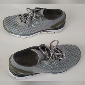 Under Armour Women's UA Speedform Gemini 2 Running Shoes, Size 10
